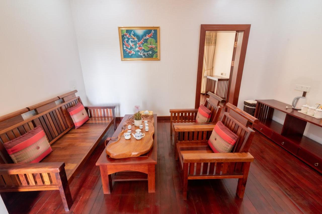 36Manor International Sport Hotel Виентиане Екстериор снимка