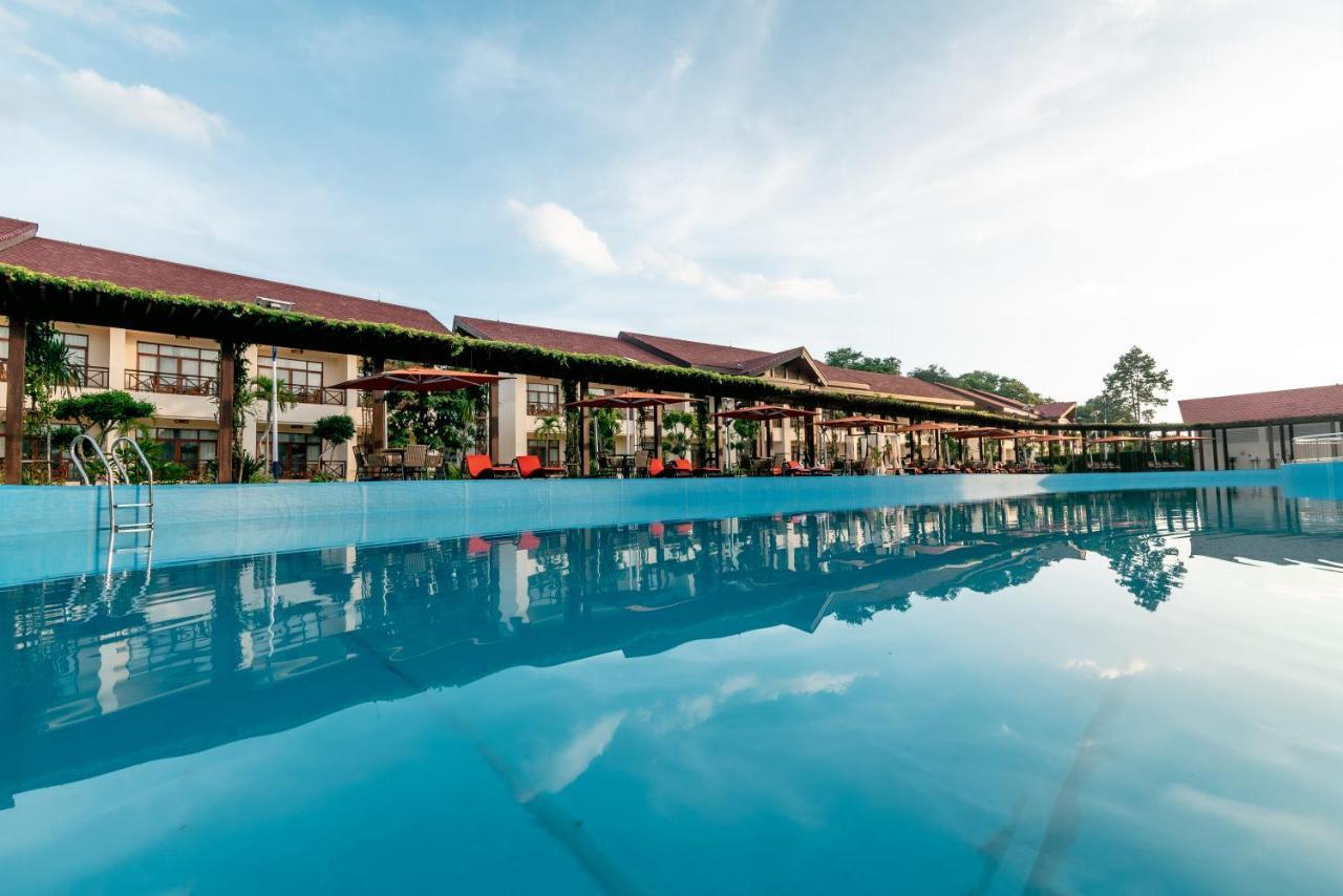 36Manor International Sport Hotel Виентиане Екстериор снимка