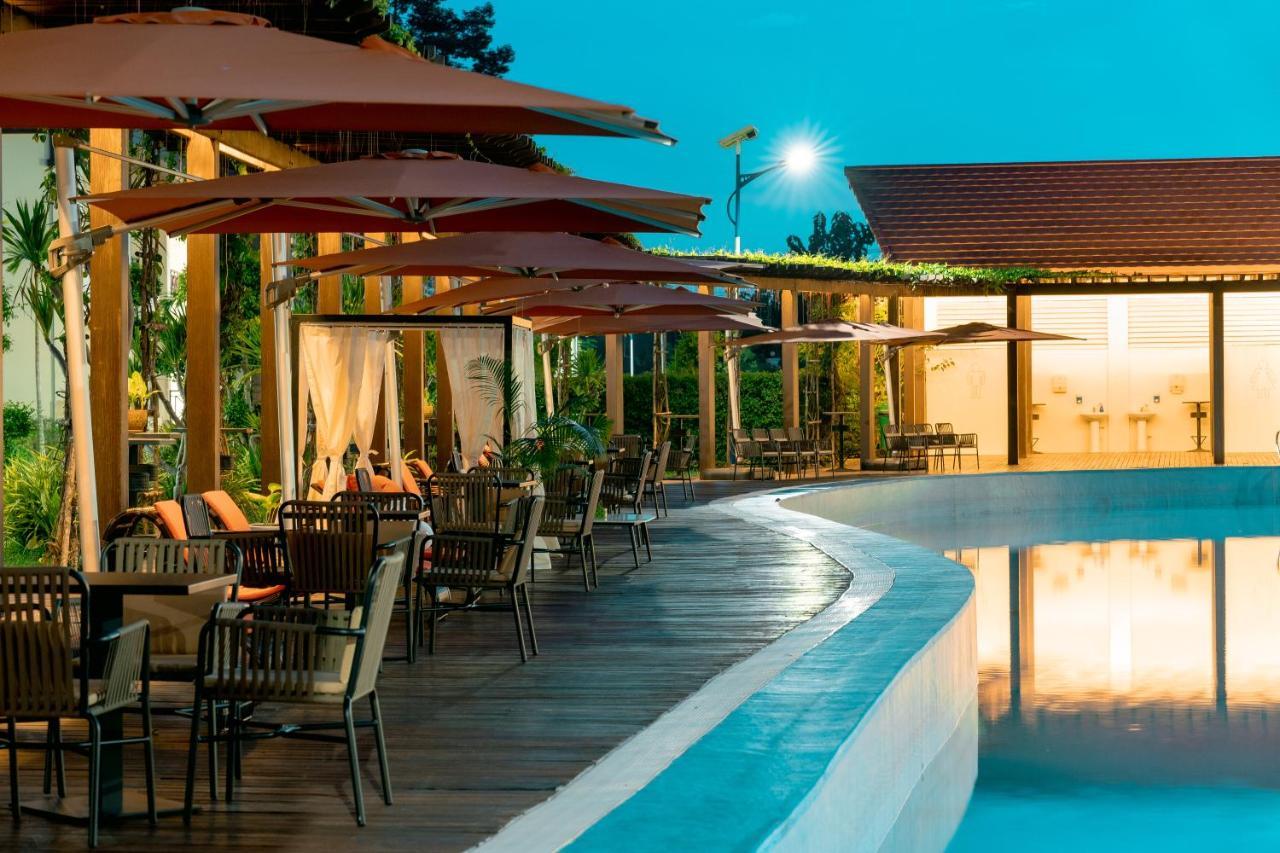 36Manor International Sport Hotel Виентиане Екстериор снимка