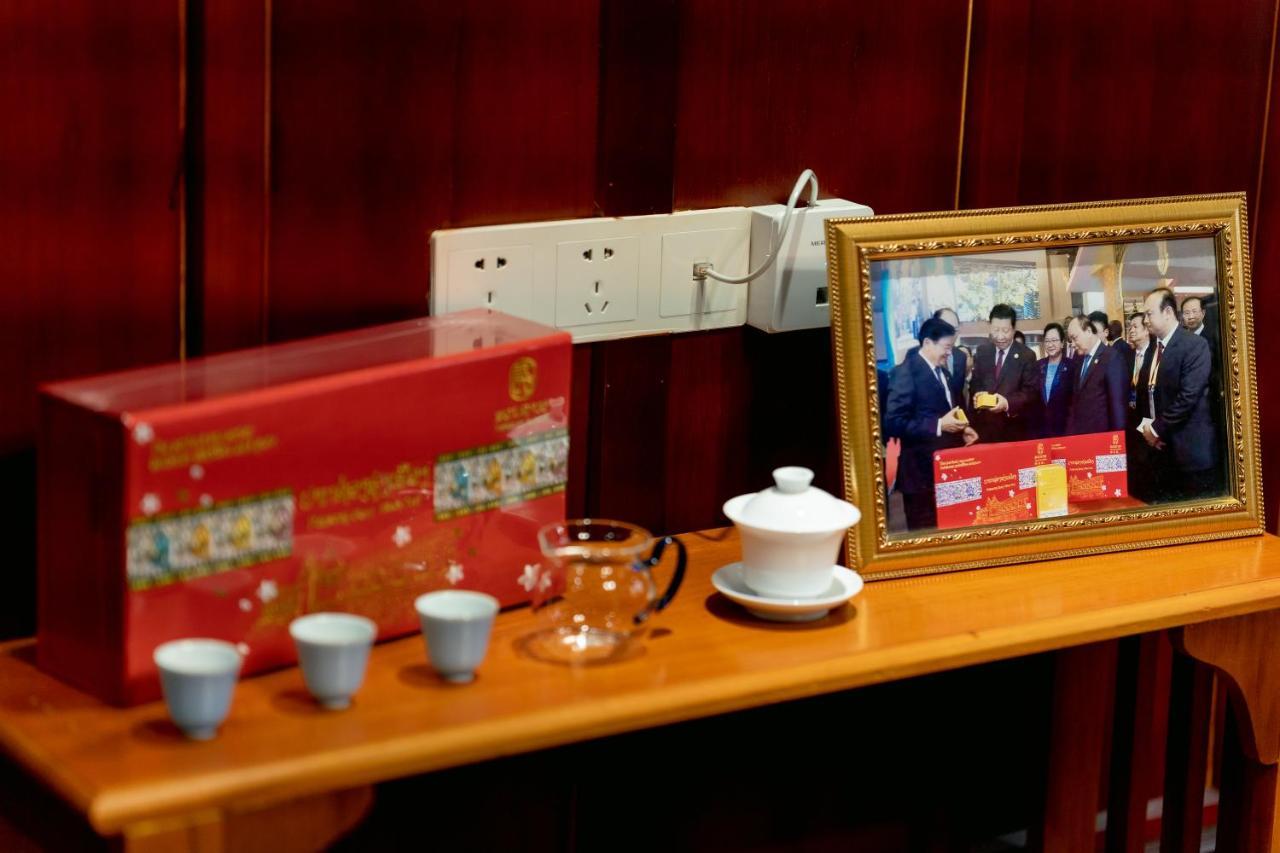 36Manor International Sport Hotel Виентиане Екстериор снимка